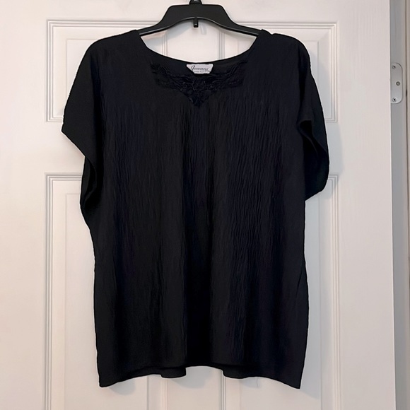 WOMEN’S PLUS SIZE BLOUSE : SIZE 22W - Picture 1 of 3
